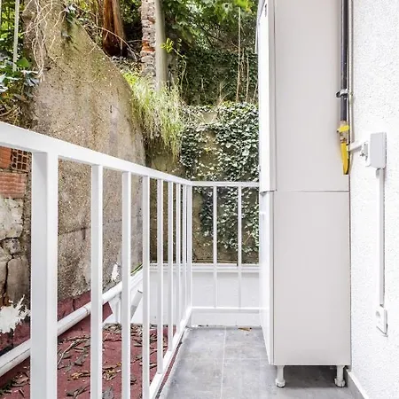 Splendid Flat In The Heart Of Cihangir Apartment