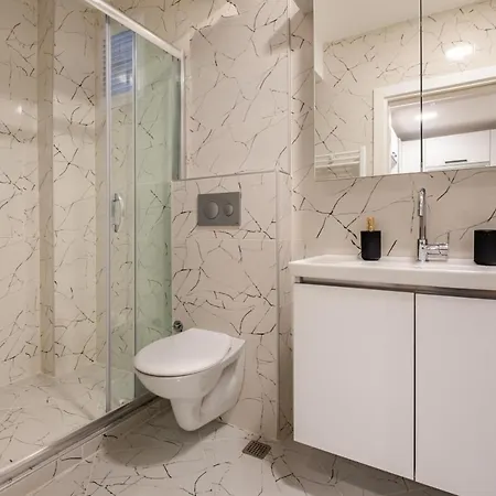 Apartment Splendid Flat In The Heart Of Cihangir Istanbul